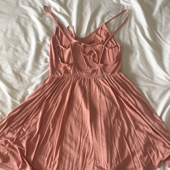 Tie Back Pink Dress - Picture 4 of 5